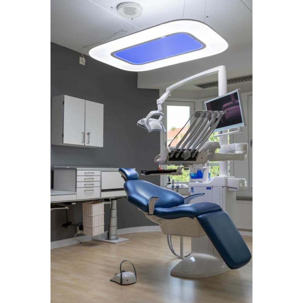 D-Tec Cloud C209 LED Light with Dimmer and Remote (8367567962367)