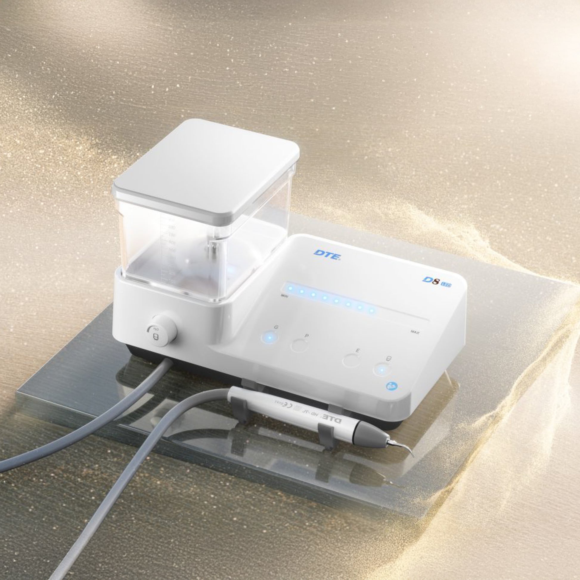 DTE D8 LED Piezo Ultrasonic Scaler